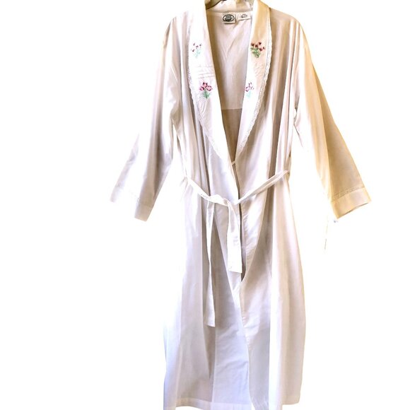 Laura Ashley Vintage 80's Long Robe White Cotton Embroidery Lace Made in U.A.E. - Picture 7 of 16